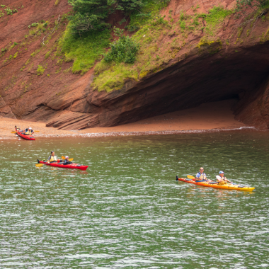 kayak sea caves st martins
