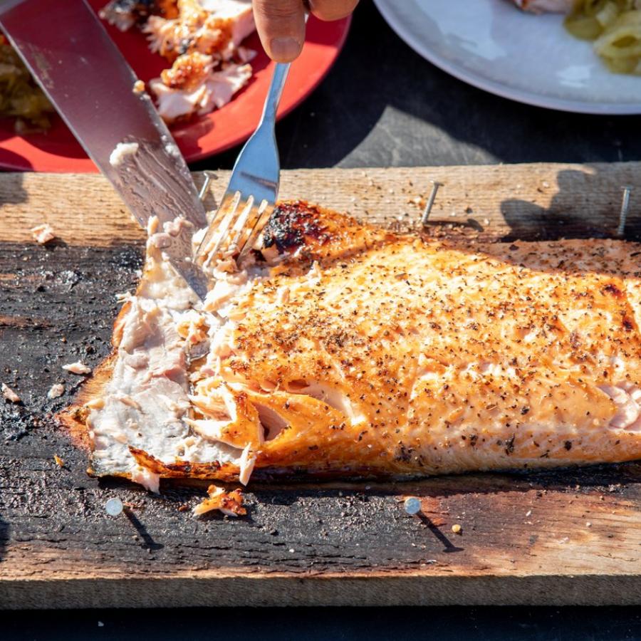 Cedar Plank Salmon, Metepenagiag