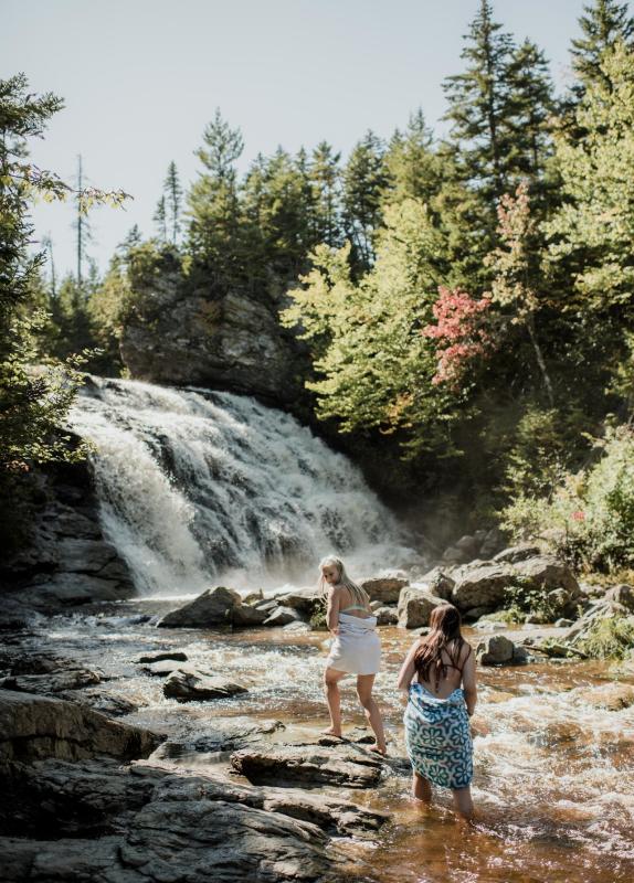 two girls at a waterpark in fundy national park